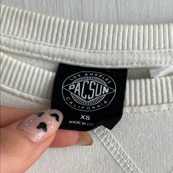 PacSun Cream Cropped Sweatshirt - Picture 4 of 4